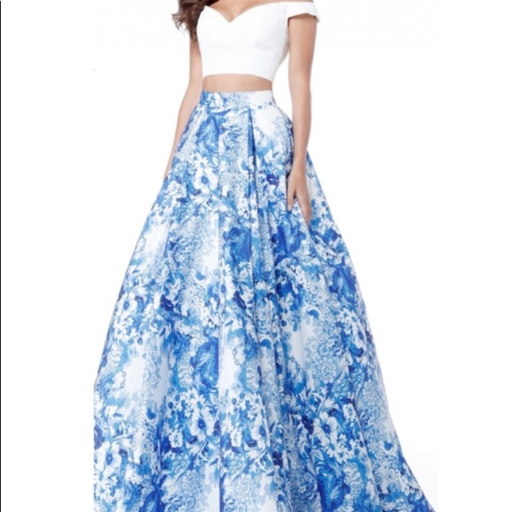COPY - STUNNING Sherri Hill #51680 Prom Dress For…